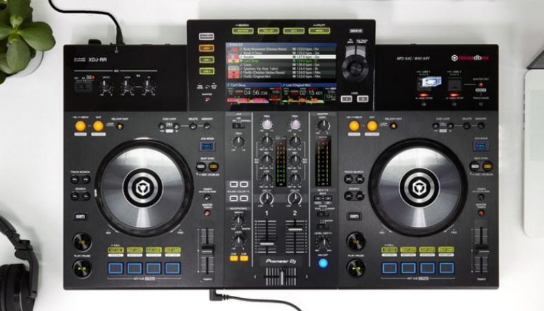 pioneer xdj-rr vs rx2